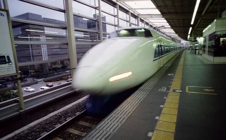 shinkansen 764